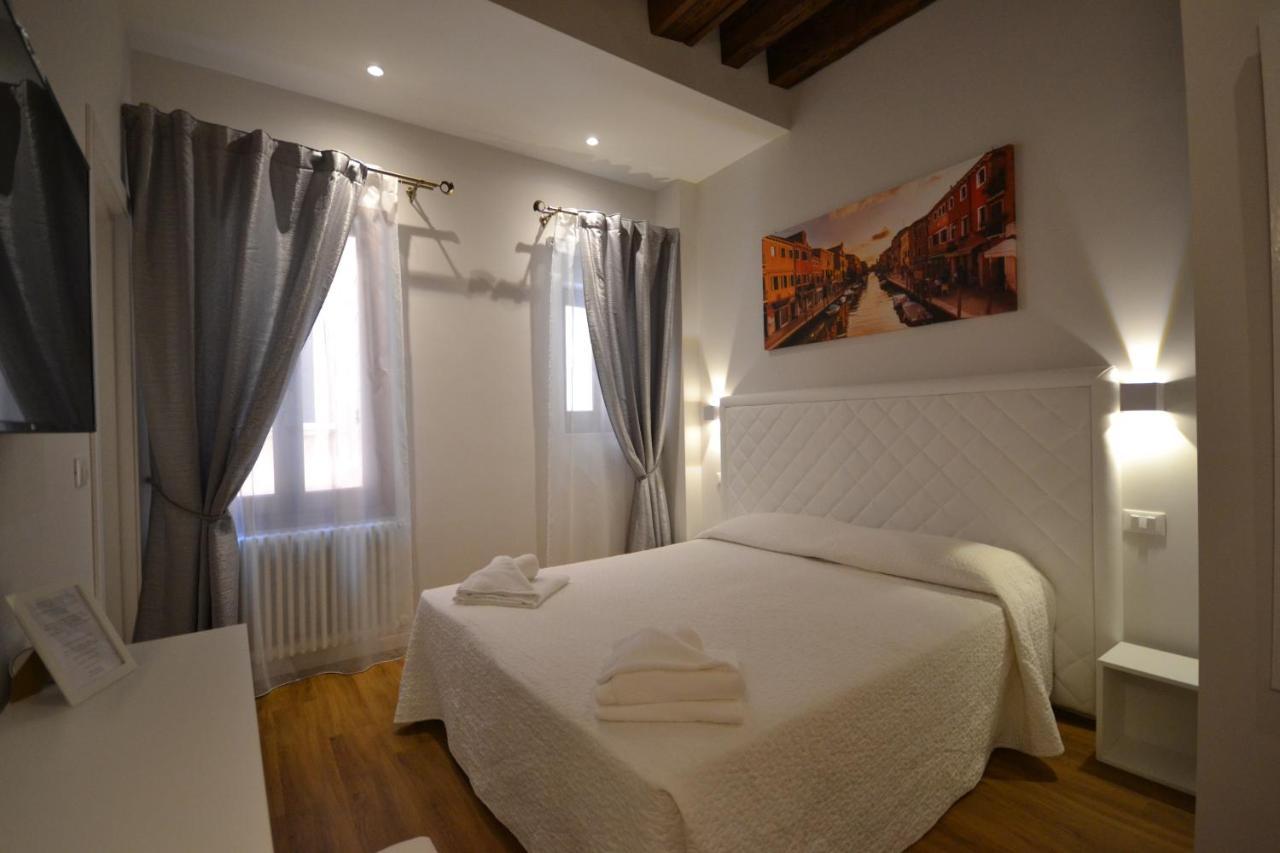 Ca' Giusta Hotel เวนิส ภายนอก รูปภาพ