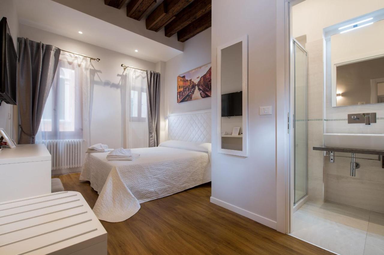 Ca' Giusta Hotel เวนิส ภายนอก รูปภาพ